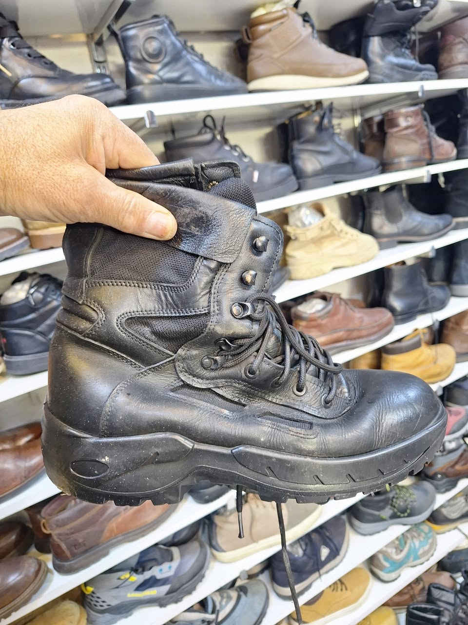 السلام عليكم اصدقائي الاعزاء اليوم وصل البسطال العسكري الاوربي العنوان بعقوبه السوق مقابل عدادية الزهراء للبنات محل ابوياسر


**إذا كنت صاحب هذا الإعلان وتريد حذفه لأي سبب، رجاءا أرسل رسالة إلى الدعم الفني**