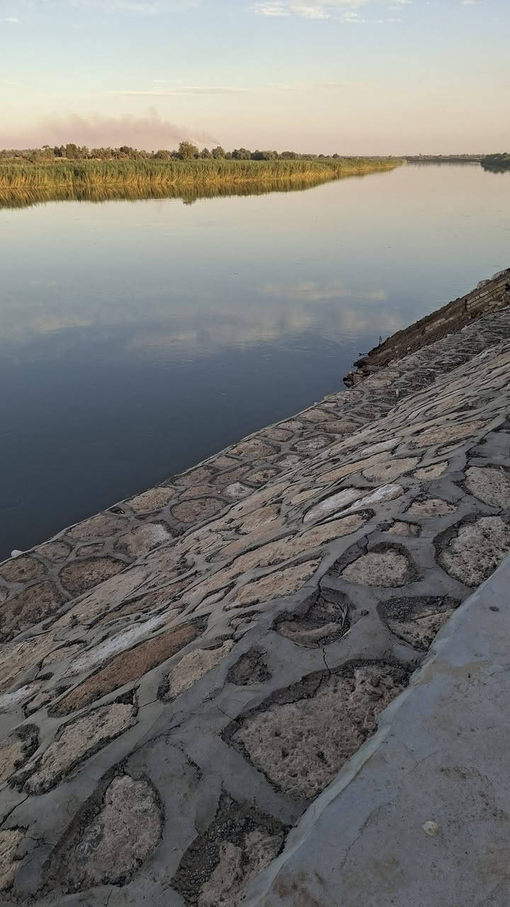 دونم شاطيه للبيع الموقع العزيزيه منطقة برينج وجه الدونم ٧٠م طابو زراعي ٢٥ مبني بيه هياكل وحجر كامل موقعه حلو جدا لاستفسار الاتصال بناء
***********
***********
اخوكم حجي علي للعقارات
