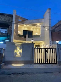 ⦿ للبيـــــــع في السيديــــــــــة ⦿   🕊️ 🫆  المساحة :  182م²   واجهة...