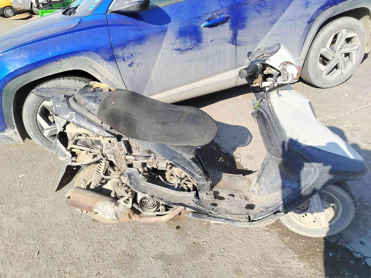 دراجه فضائي 140 متروكه صوت بالمكينه بس تشتغل ابيع كوم حديد اكرر كوم حديد 100الف بغداد ***********
