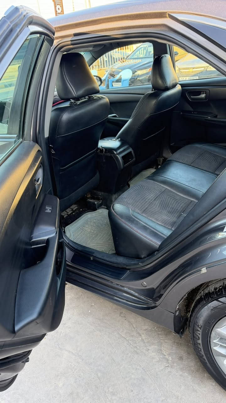 السلام عليكم للبيع بسعر مناسب جدآ 142 وبيها مجال
ويرهم مراوس
وارد امريكي 
بيها بونيد مبدل ومصبوغ 
شرط بدون وداخل  
سونار مرفق 
تويوتا كامري 
موديل 2016 SE
رقم اربيل دولي شرط تحويل باسمي 
سنويه جديده 
هزه جديده
تحويل مباشر  
شاشه
كامره 
تحكم ستيرن 
مواصفات SE
مكان سياره صلاح الدين بيجي 
السعر 142
ويرهم مراوس حسب قناعه 
***********
***********
