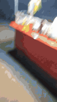 السلام عليكم عربانة لبلبي كاملة هية وكل غراضها جدورة طبخات كهربائيّات كاملة جاهدة عربانة جبيرة بعدهة جديدة سعر  325 وبيها مجال بسيط مكان الامين الثانية ***********
