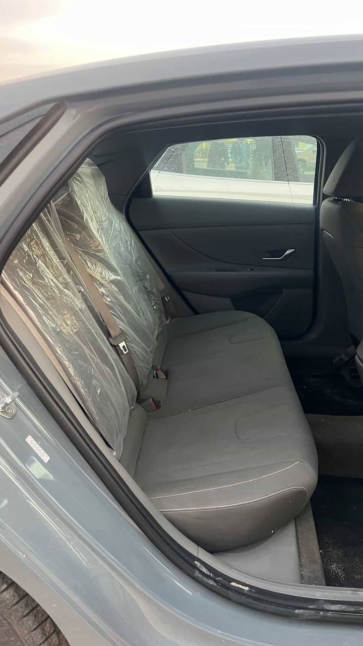 السلام عليكم للبيع النترا موديل 23 حرة رقم اربيل بأسم شركة تريد تحويل تريد وكاله حادثها كدامك مابيها اي حادث بالعراق ماشيه 59 الف العنوان أمن الداخلي بصرة رقم هاتف*********** السعر153 وبيها مجال
