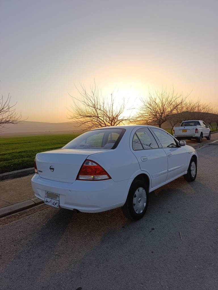 نیسان سەنی 2011 گێرعادی نموونە لەجوانی
بێ بۆیاغ  1کارتی گچکە 1ساردی گچکە بەچاودیارنیە
گێر و مەکینەی بەشەرتە تەحویلی بەشەرتە 
یەک دینار مەسروفی تیدایە توند و تۆڵە 
***********واتساب 
***********واتساب أربيل, العراق
