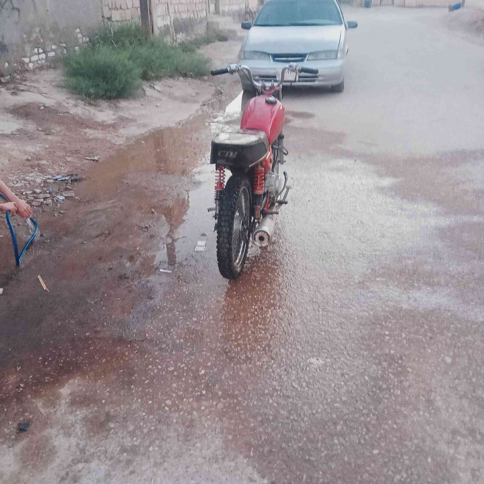 السلام عليكم 
دراجة ارشة اربعه گير موديل18 السعر 250 وبيها مجال بسيط
للاستفسار والتواصل: ***********
