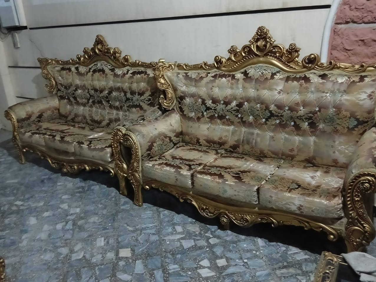 تخم مستخدم. 
كوالتي ممتاز. 
بسعر مناسب


**إذا كنت صاحب هذا الإعلان وتريد حذفه لأي سبب، رجاءا أرسل رسالة إلى الدعم الفني**