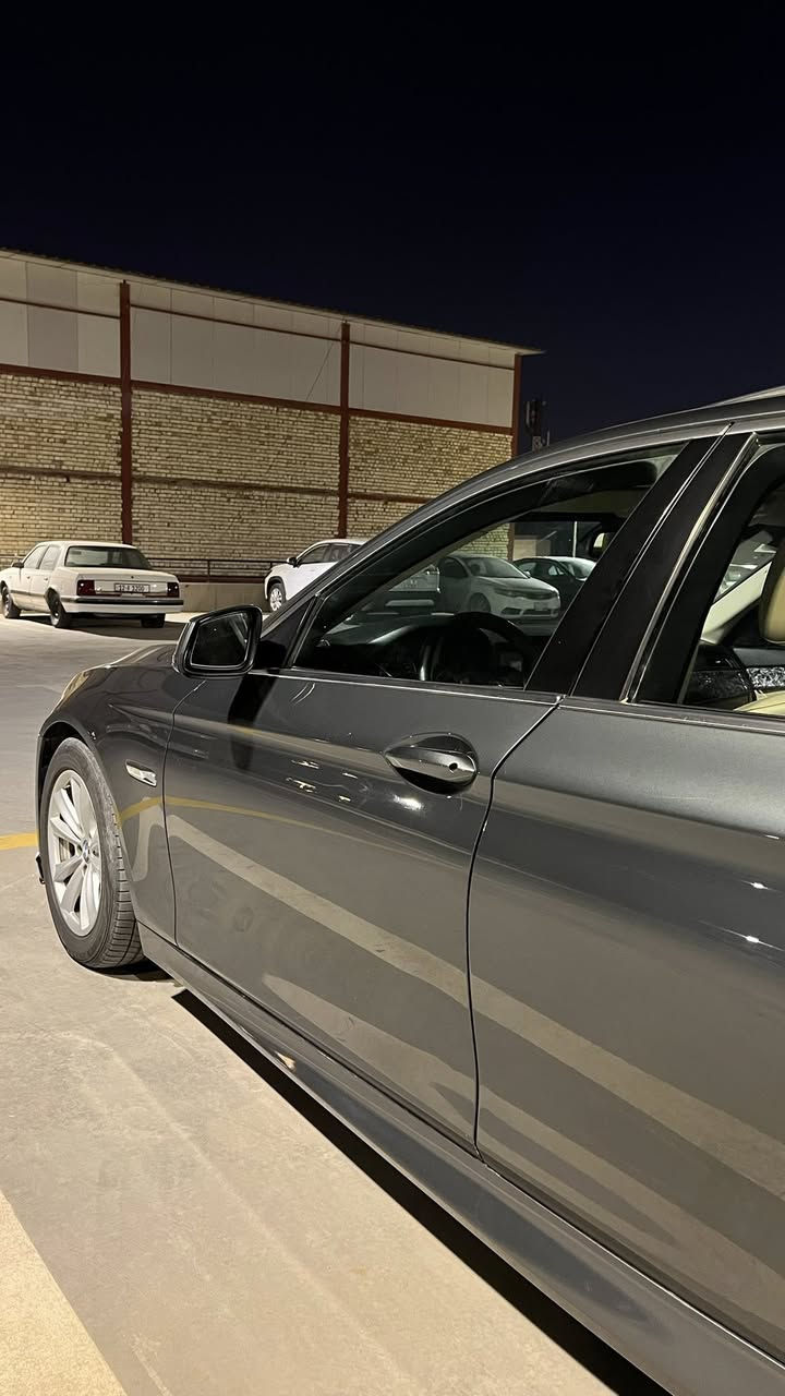 Bmw F10 535i خليجيه مكفوله
السلام عليكم حبايب
Bmw f10 للبيع
ماشيه ٩٠،٠٠٠ الف كيلو فقط 
مكينه n55 سته سلندر توين بور توربو
موديل 2012 خليجيه كفاله عامه من الحادث والصبغ 
فقط بارد صغير بالجاملغ الامامي جهه السائق
 كشرها انظف بالحقيقه وكير ومكينه مكفولات شرط الفحص

المواصفات الخليجيه معروفه :

فتحه

كشنات كهرباء جلد و تدفئه

برده خلفيه

شاشه كار بلي 

حساسات اماميه وخلفيه

لايت زنون + زراك

اوتو هولد + هاند بريك دكمه

شادلها كت ام كامل وموجوده صورها قبل الكت

السياره صيانتها كامله يم منتظر اوتو بدون نقص بدون مشاكل ومسويلها ادامه قبل شهر 
صدرها جديد والدواخل جديده جداً
السياره كلش نظيفه واستخدام قليل جداً

رقم بغداد بأسمي تحويل ثاني يوم

السعر 205$ وبي مجال للطيبين

مكاني بغداد - بلديات 

 موجود واتس ***********

اسف على الاطاله وشكراً
