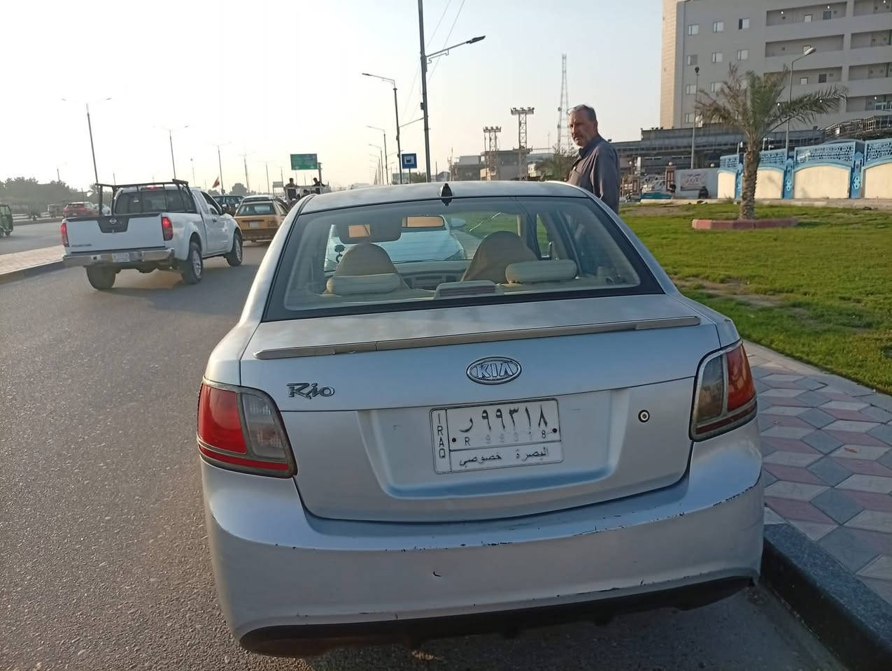 سلام عليكم كيا ريو  موديل 2012 سنويه منتهيه مكينه ستوك شديته مال حاويه 1600  خوان سياره مكفوله بس جارده وجاملغ نفسه بس مطخوخ ومريات جانبيه شديتله سعر 78  وبيه مجال الاستفسار سنويه منتهي  ***********
