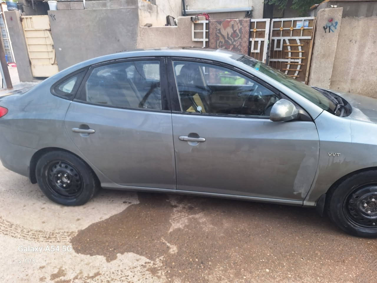 السلام عليكم النترا ٢٠١٠ لون رصاصي وارد امريكي محرك ٢٠٠٠ لا تبخير ولا تنقيص ضربتهة جاملغ يمنة وبنيد مبدلات باقي السيارة ليبل واحد تبريد وتدفئة شغالات السيارة ما ناقصة اي شي مكانهة الزعفراني سعرهة ٩١ وبيهة مجال بسيط رقم الهاتف ***********
