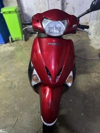 ليدي حديث البيع 800وبي مجال شي قليل 07826927711