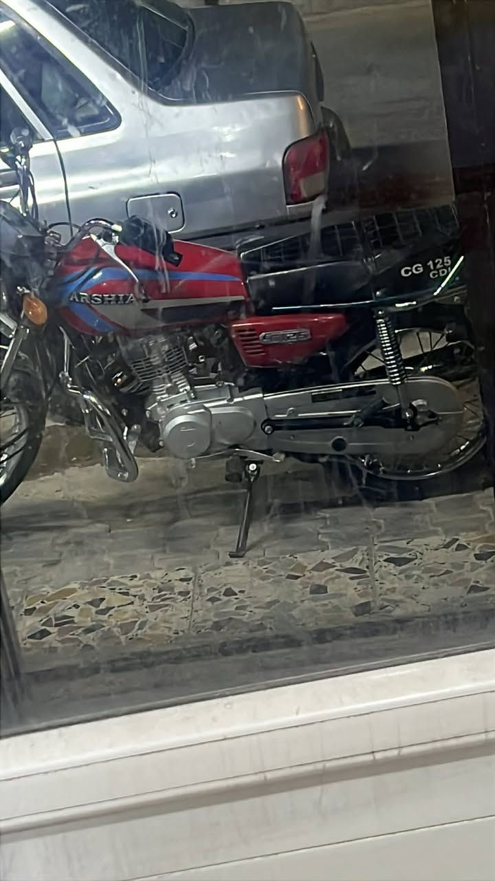 سلام عليكم دراجه اربع كير 2024 نامه اوراق اسكنر دراجه نضيفه وحلوه بيها بس صوت تفيلس اي عاجبته وشراي اني موتواجد 24 ساعه او سعرها هم حلو طبلي خاص وتدلل


**إذا كنت صاحب هذا الإعلان وتريد حذفه لأي سبب، رجاءا أرسل رسالة إلى الدعم الفني**