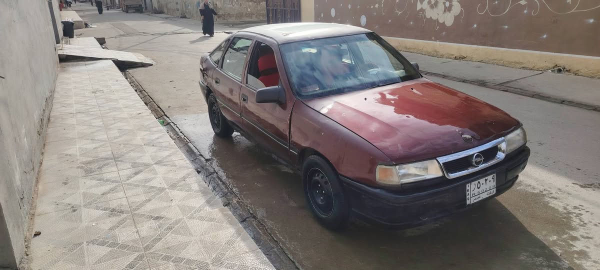 السلام عليكم سياره فكتوره للبيع موديل 91 شرط وكاله تحويل السانويه ضايعه ومطلع لها تفاصيل كامله وكتاب استخبارات وشرطه بيها الشارع ب 90 والوكيل الاول بالحويجه كير محرك شرط السياره الرادلها فرت ايد القماره بيها معجون السعر مناسب ١٥وبيها مجال حق الجيه مستعجل على بيعتها اتصل على رقم الموبايل العنوان كركوك***********
