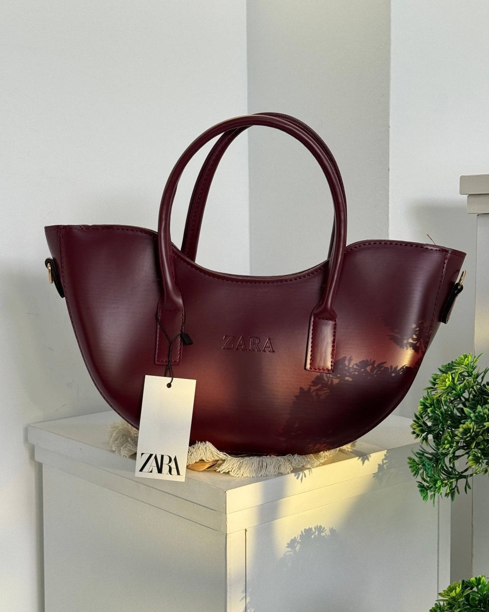 جنط نسائي/تم تكرار الموديل 
سعر المفرد 10 آلاف دينار
سعر الدرزن 84 ألف دينار
قياس 15 × 30 سم 
واتس اب :***********
واتس اب :***********
