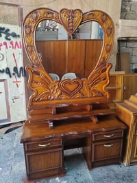 مرايا للبيع مستعمل نظيف حيل سعره 80  للاتصال 07511450702