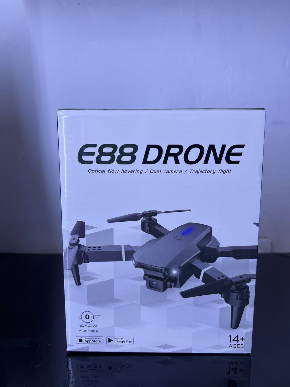 طائره درون L900 pro وطائره E88
ثنينهم 55 الف شامل التوصيل 

بيهن كيبل شحن وريش اضافيه 

الطياره L 900 برو جهاز التحكم بس دگمه التشغيل تشتغل بالشكل الي مصوره بالفيديو الله شاهد من الشركه والطياره مابيهه اي نقص 

التوصيل 🚚 الى جميع المحافظات ***********
