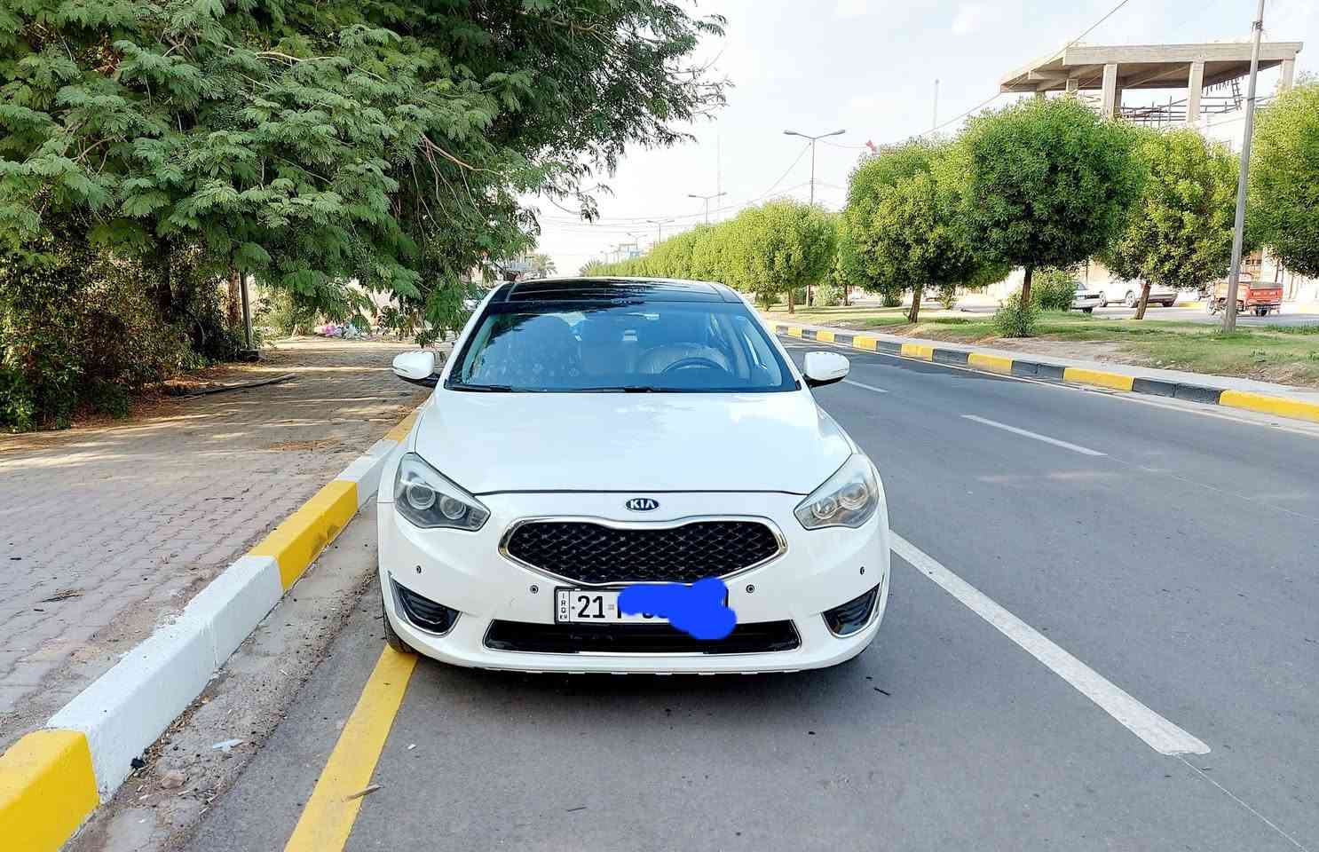 السلام عليكم  كيا كادنزا موديل ٢٠١٤ خليجي رقم سليمانيه باسمي فول مواصفات تخم تاير باتري جديد بانوراما طكتين كشنات جلد تدفئه تبريد تحكم بالتجوه خلفي حساس ماسحات لايت زنون. السعر 135مكان السياره كربلاء رقم الهاتف ***********
