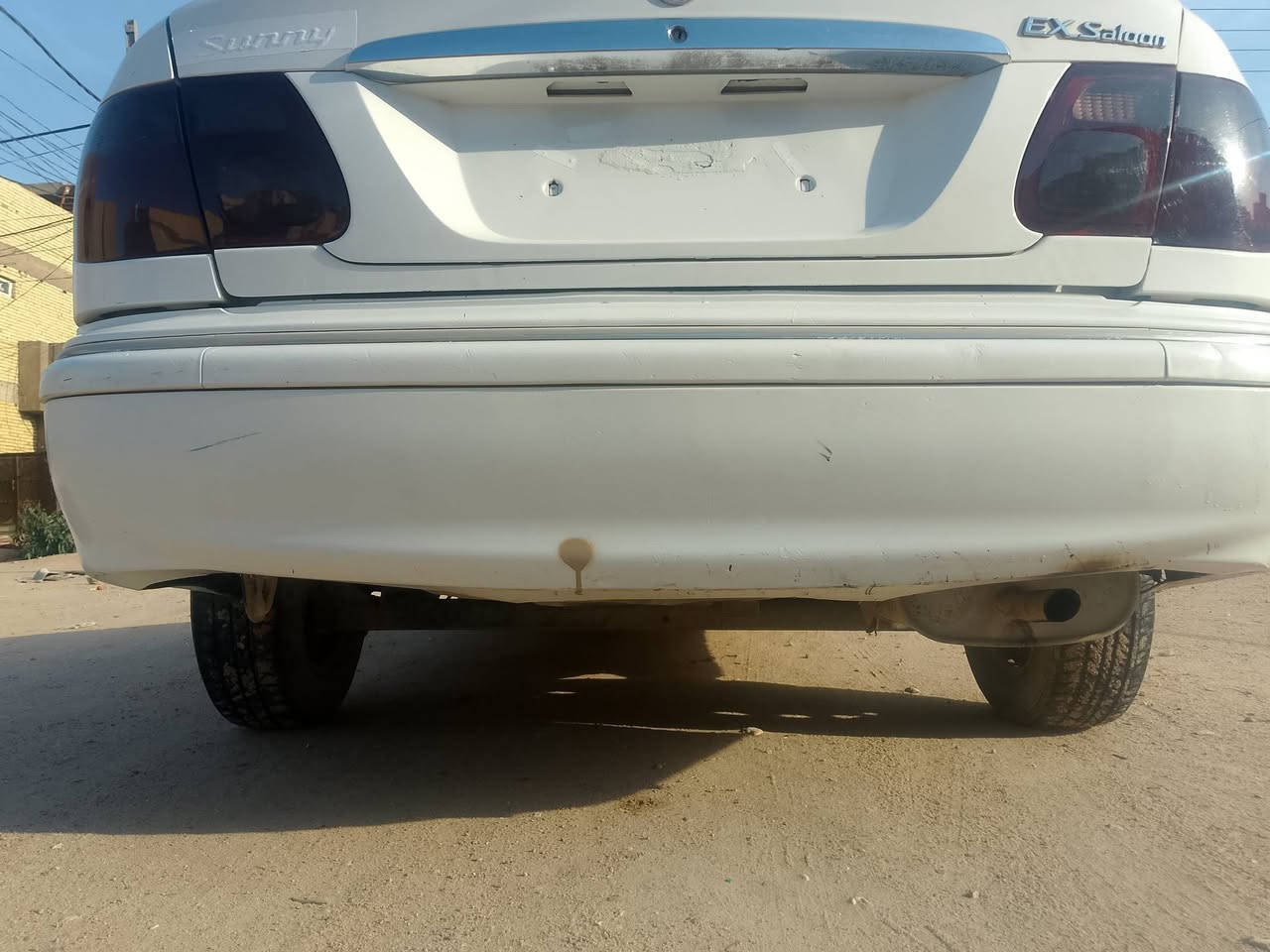 السلام عليكم السيارة مزاد وزارة الداخليه بيها وكاله بسمي اقل الشهر يجي قرصها ترقيمها عل دوله نيسان سني 2003 مكينه وكير  وتخم تاير مكفولات حداديه نص عمر مكفوله من الحادث بيها مكانات صبغ مكاني كربلاء المقدسة// رقم الهاتف/*********** السعر /55
