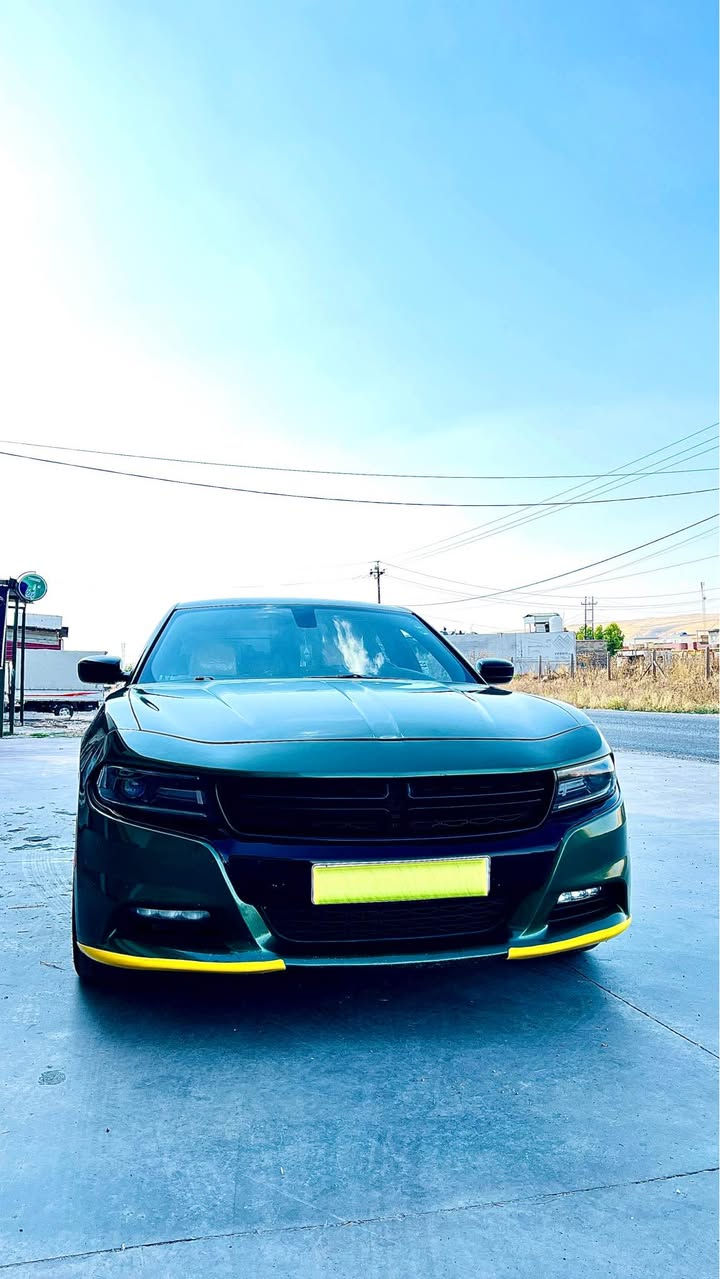 دوج جارجر
موديل 2021
مواصفات SXT plus 
وارد امريكي
لون اخضر-زيتوني
داخل اصفر 
بيها كتاب تضليل 
ماشية 130 الف ميل
سلايد فتحة بالسقف
سنوية 2029
هزة 2027 شهر ال6
ضررها 
جاملخ امامي جهة السكن 
جاملخ خلفي جهة السكن
ايرباكات سليمة بدون دواخل 
بيع او مراوس
مكان السيارة الموصل
للإستفسار 
*********** واتساب
*********** واتساب موصل, نينوى
