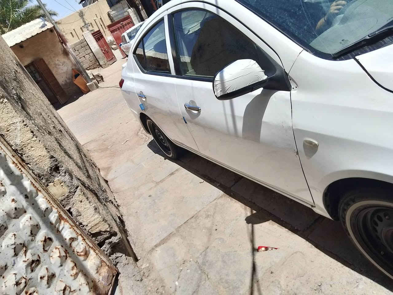 يا الله سلام عليكم نيسان سني هندي مديل2021ام البليته الزركه سنويه منتهيه صارلهه شهر سياره جديده وحلوه تبريد ثلج كهربائيات كلهه شغاله تخم تاير بلكارتون دواخل جدد حداده حلوه سياره مال تكسي مستعجل عله بيعتهه سيارة بيهه لغد متعور صفحه اليمنه وبيه باردات قليل وصبغات قليل مشتري بدون فحص مكان البصره شط العرب جزيرة الفيروزيه السعر 83 وبيه مجال وبخدمه الشراي رقم الهاتف ***********

