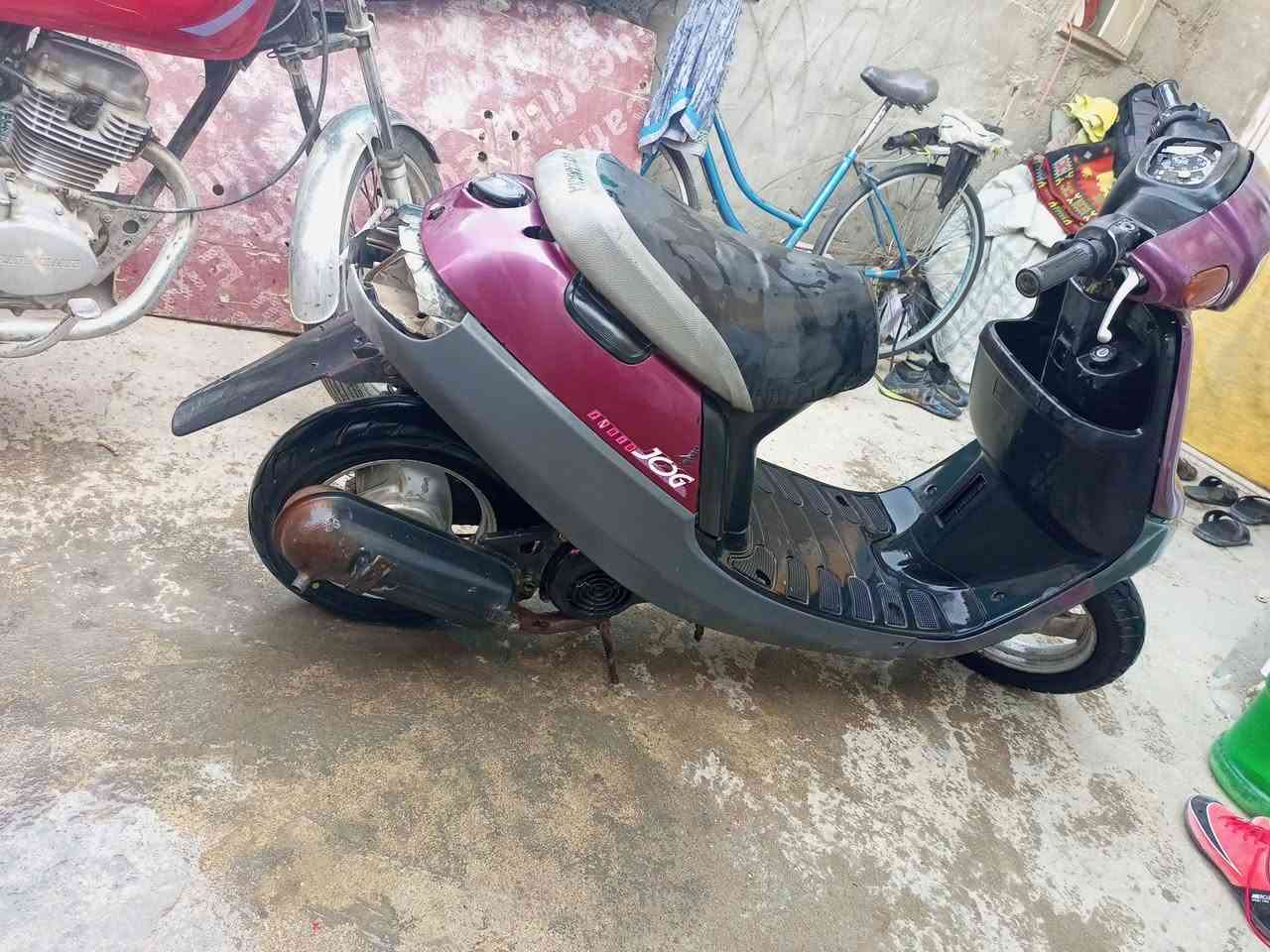 سلام عليكم دراجة بطة ٢٠٠٣ للبيع مال جناي دراجه سعر 150 وبيه مجال مكان كربلاء يم محطه  مال القادسيه 
رقم ***********
