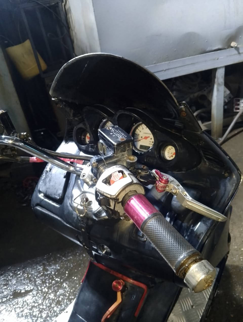 فورزه صفر6 mf دشبول شغال مكينه ناعمه لا صرف ولا تبخير نقصها باتري وتنضيم كابريتر  مكان بغداد السعر 550 وإذا اكو مراوس عادي ***********
