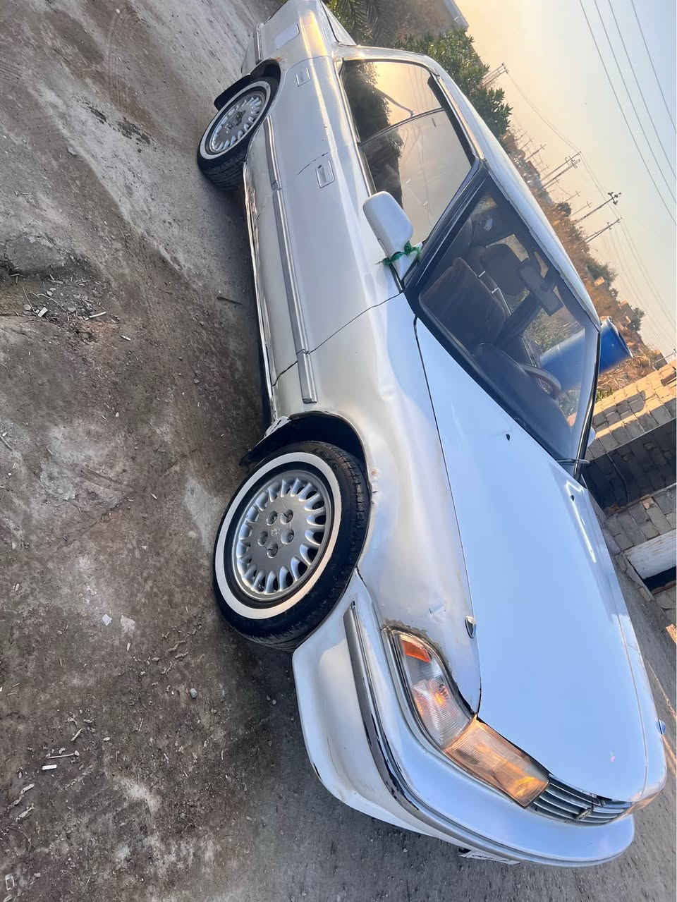 سلام عليكم مارك مصطره موديل 92 السياره جديده ترايه يخبل محرك وكير كفاله تبريد ثلج كهربائيات كله شغاله سنتر لوك ريموت شغال دواخل عسلي السياره مكفوله من ضربه القويه ولعيب الشرعي ونقل ولكص شعندك مراوس نزل شراي ينتصل على رقم الهاتف *********** مكاني ناصريه سوك شيوخ ناصرية, ذي قار
