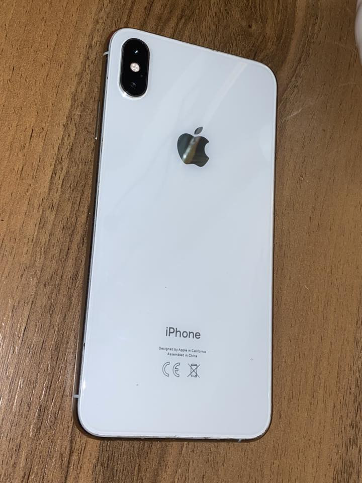 ايفون xماكس للبيع سعر 225وبي مجال للشراي 
***********
