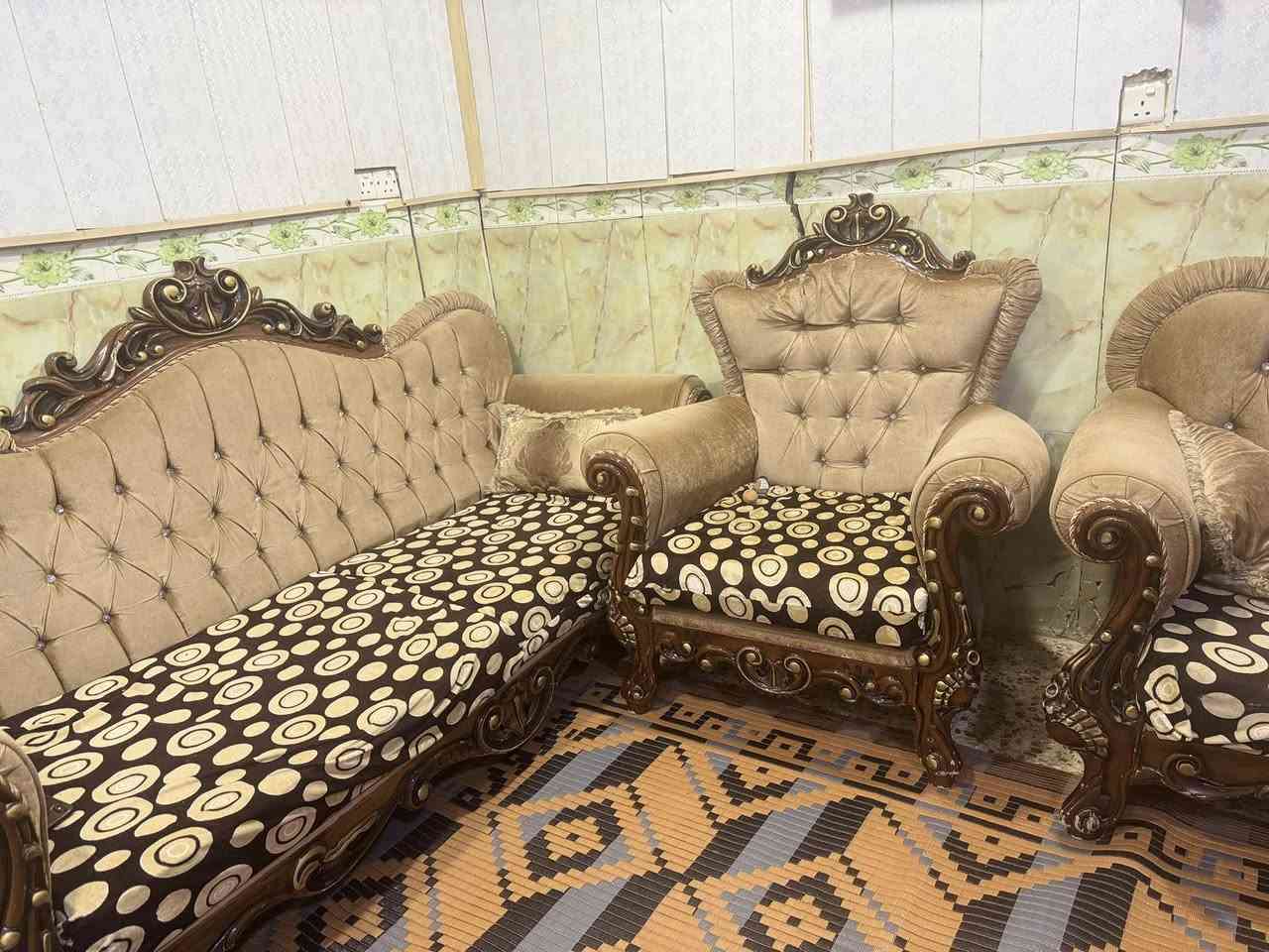 تخم نظيف جدا للبيع ١٢ مقعد
بسعر ٥٠٠ وبي مجال


**إذا كنت صاحب هذا الإعلان وتريد حذفه لأي سبب، رجاءا أرسل رسالة إلى الدعم الفني**