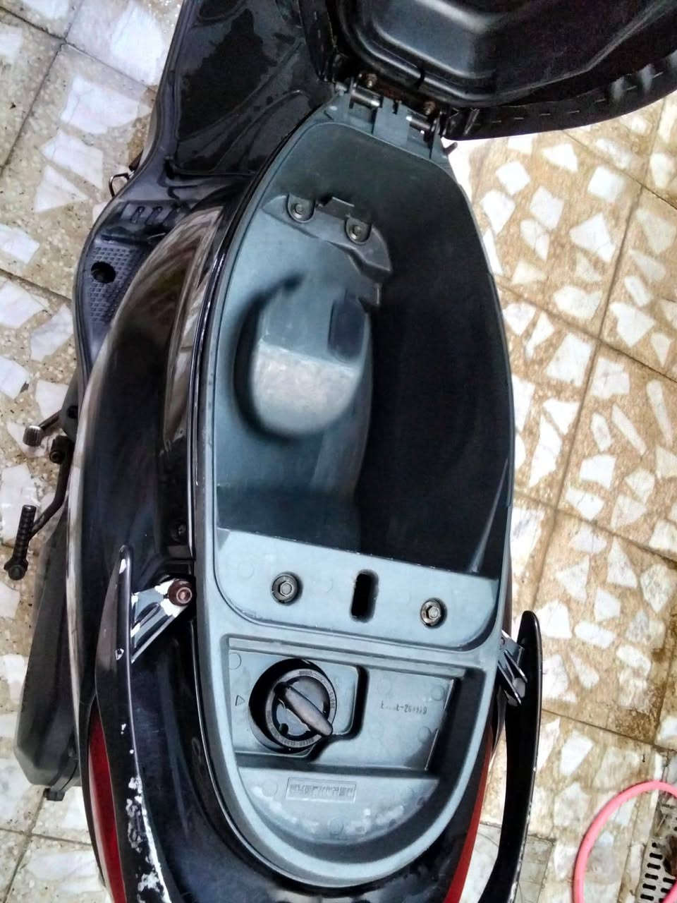 سلام عليكم بريز لايت عالي البيع كفاله عامه 
منزلهه بشهر 4 و كدامك المكاتبه و اني منزلهه 
السعر 850بيهه مجال قليل
العنوان الرءاسه مال العبيدي شارع 20مقابيل صيدليه بن البيطار الستفسار *********** تصل و واتساب
