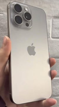 ايفون ١٥ برو ماكس • ٢٥٦ • بطارية ٨٥