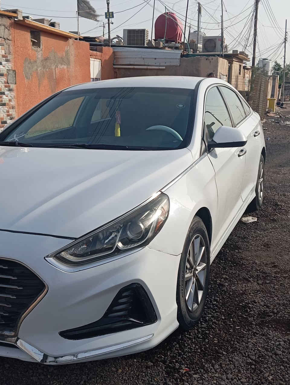 سوناتا موديل 18 وارد مريكي حادثه مداكر مامي فقط   وبيهه ربع داير لخلفي  رقم ميسان  تتحول بشهر 2  سياره   جاهزه مكان البصره  سعر 115 وبيهه مجال للشراي ***********
