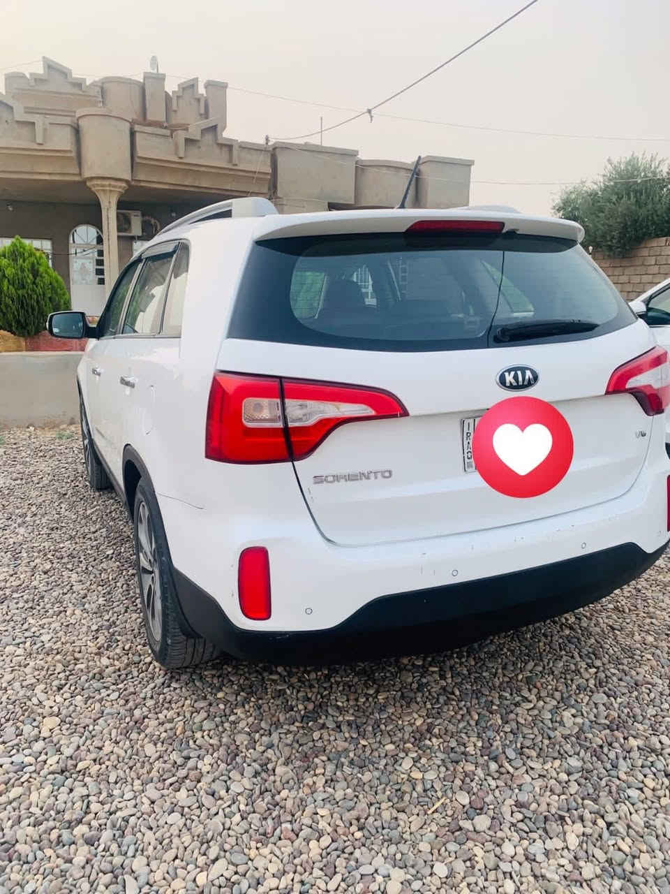 السلام عليكم 
سورنتو 2014 
خليجي مكفوله كلين بصمه
رقم نينوى الماني 
بأسمي تحويل مباشر 
سبعة راكب 
3 قطع تبريد 
6 سلندر 
حساسات خلفية و أمامية 
نظام ECO 
كامرة و شاشة 
7 مقاعد جلد 
سيارة نظيفة جدآ 
السعر 192 بي مجال… 
للستفسار الاتصال ع ارقم ***********
