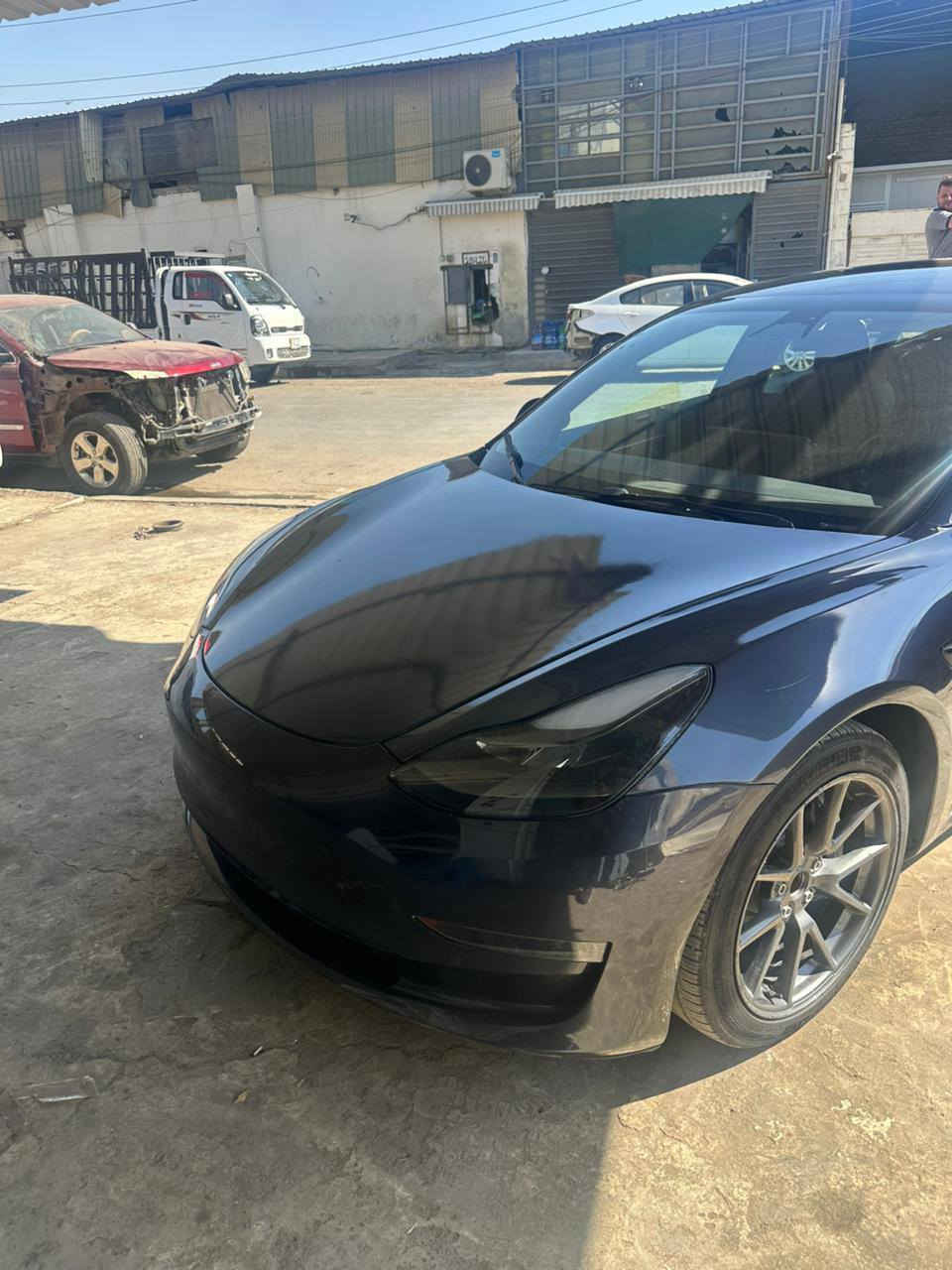 ت
تسلا للبيع موديل 23 الجيل ٣ اون لاين ماشيه ١٥ الف تك ماطور
 حادثهه مثل مموضح جاملغ وبنيد وجاملغ خلفي بارد بغداد بسمي السعر ١٤٥ وبيهه مجال ***********
