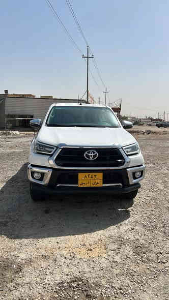 فور ويل  بانزين كير عادي ماشيه ١٢٤ سياره  كلش نضيفه ومكفوله سنويه ٢٠٢٦ سعرها٢٨٠ اتصل *********** مكانها واسط العزيزيه موديل ٢٢
