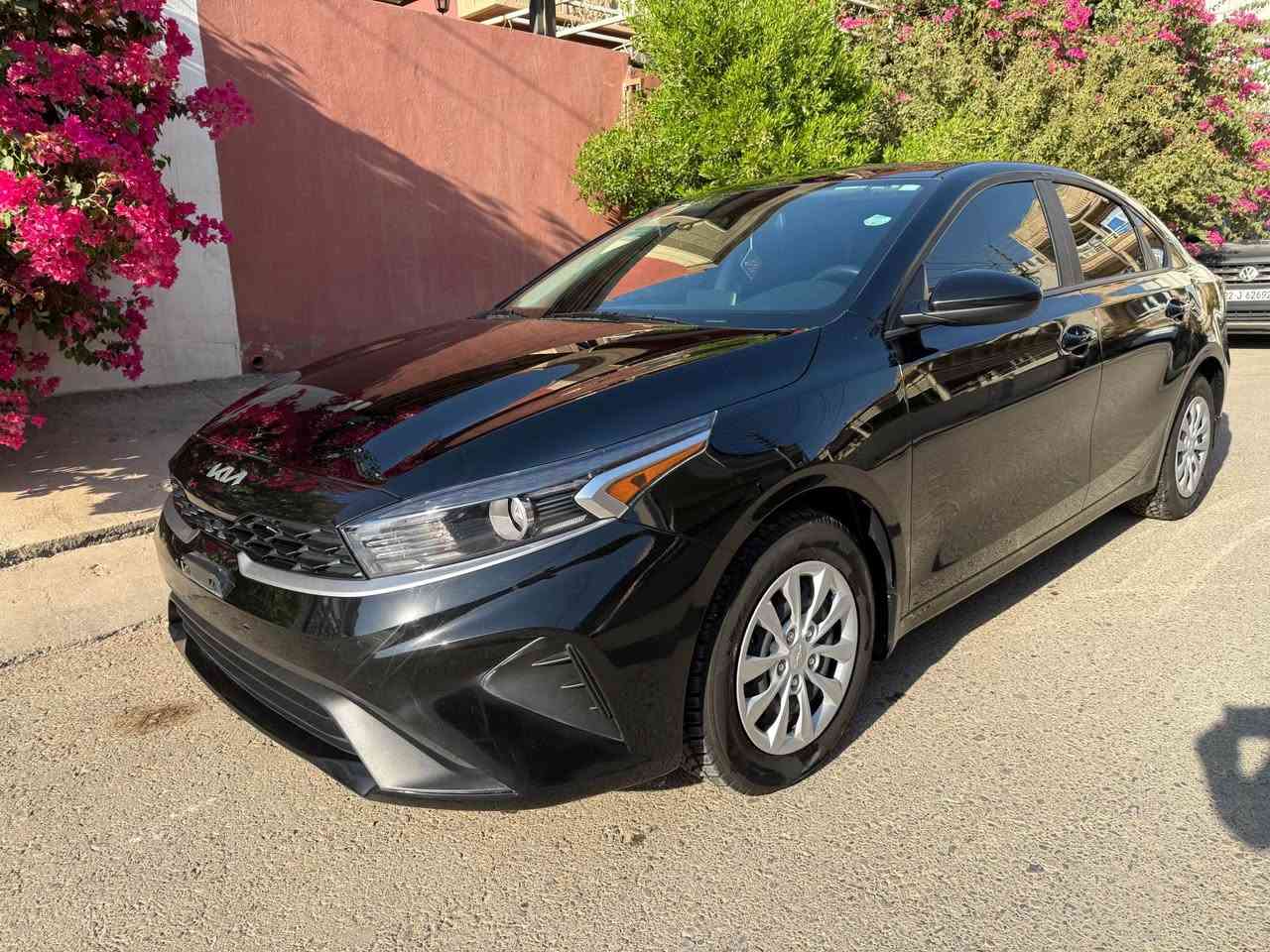 Kia Forte 2023 LX
حجم المحرك ٤ سلندر ٢ لتر
مسافة ٥٠ الف كيلو

مقاعد تدفئة
مانع التزحلق+ABS
شاشة كبيرة لمس
رادار+كاميرا
تحكم الستيرن
بقية المواصفات المعروفة
الحادث فقط الصندوق الخلفي

العنوان: اربيل
للاتصال (واتس اب و فايبر متوفر)
***********

قەبارەی بزوێنەر 4 پستن 2.0 لتر
مەودای ڕۆیشتن ٥٠ هەزار کیلۆمەتر

کوشن گەرمی
دژە خلیسکان+ABS
شاشەی گەورە لەمس
رادار + كاميرا 
کۆنتڕۆڵی سوکان
هەموو تایبەتماندییە ناسراوەکانی تر
تەنها سندوقی لێدراوە
(ناونیشان: هەولێر)

ژمارەی شاسی (VIN):  3KPF24AD5PE613276

بۆ پەیوەندی کردن (وەتس ئەپ و ڤایبەر بەردەستە)

*********** أربيل, العراق
