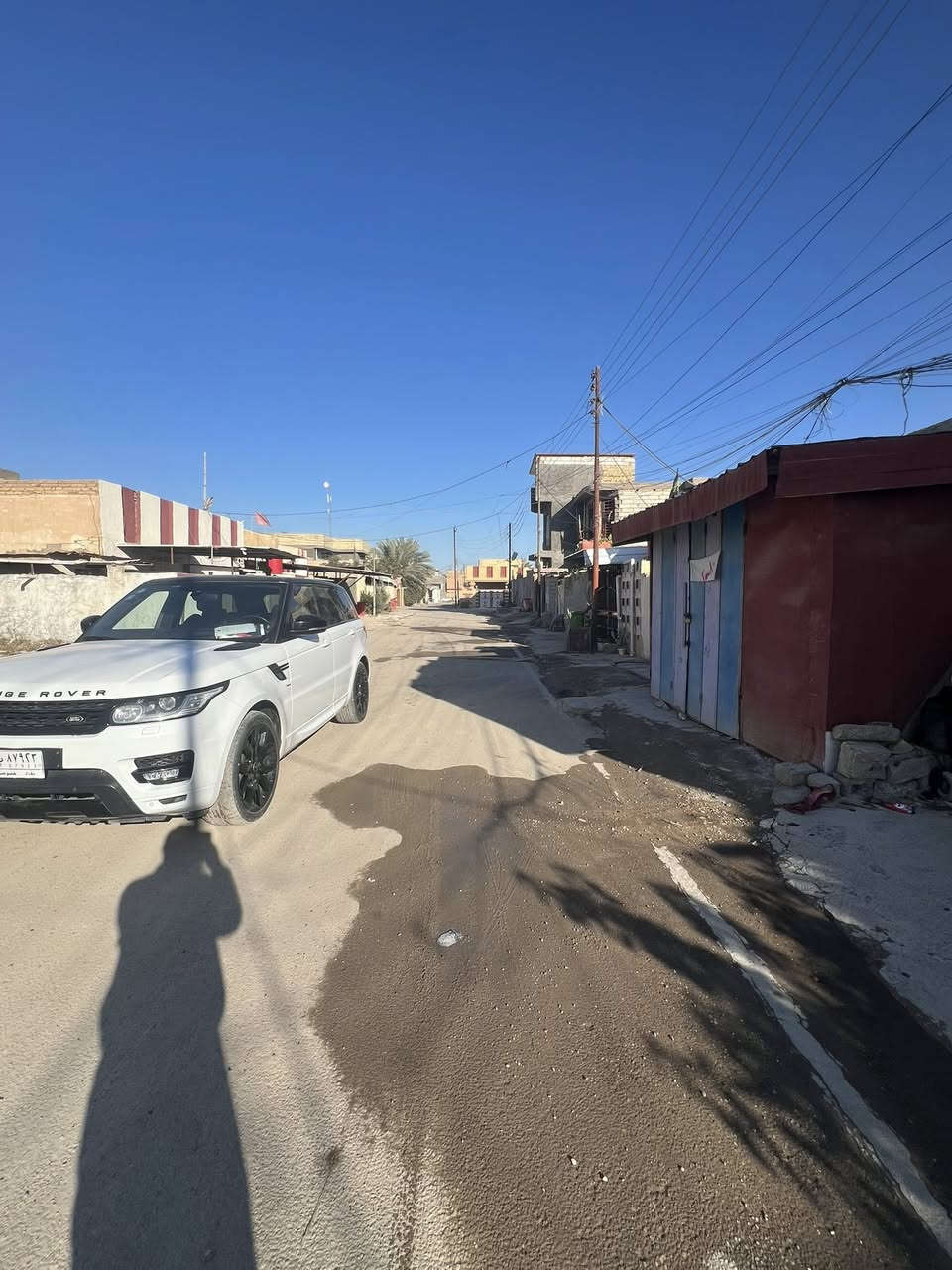 #للبيع دار طابو صرف🍁
مساحه ٢٠٠ متر 🍁
واجه ١٠متر 🍁
نزال ٢٠متر 🍁
يتكون الدار من طابق واحد🍁 🍁🍁🍁
استقبال ٤ × ٦ 🍁
غرفة نوم ٥ × ٥ 🍁
غرفة نوم ٥ × ٥ 🍁
صاله ٤ × ٦ 🍁
مطبخ ٥ × ٥ 🍁
صحيات داخليه وصحيات خارجيه 🍁🍁🍁🍁🍁
تتوفر فيها جميع الخدمات السكن 🍁
باقي التفاصيل موضحه في مقطع فيديو والصور 🍁
الموقع المحاويل حي ابو سديرة  🍁🍁🍁🍁🍁🍁

🌿🌿🌿🌿🌿🌿🌿🌿🌿🌿🌿🌿🌿
#للإستفسار اكثر او معرفة السعر يرجى مراسلتنا او  الاتصال على الارقام التاليه او زياره #مكتب #عقارات #اراضي #المحاويل الكائن في قضاء المحاويل حي ١٧ قرب #مقهى الصياد القديم 

***********/***********  ابواسد
