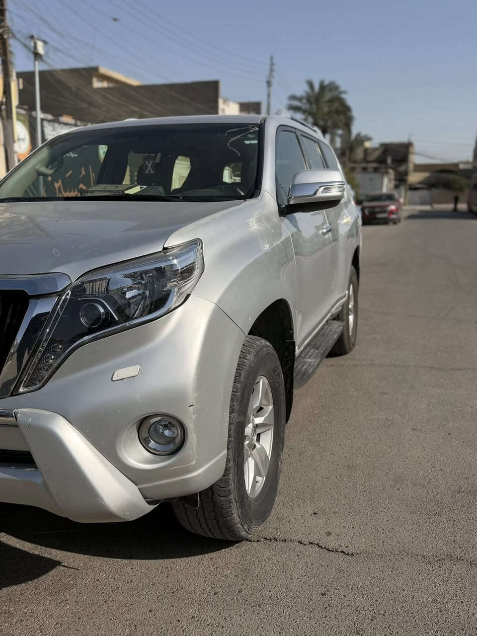 للبيع برادو ٢٠١٣ محدث ١٧ Txl
محرك 4000 v6 ستة سلندر 
لايت زنون LED 
كشافات زينون 
فور ويل 
ويل كب ١٩ 
المقود جلد حياكة 
مثبت سرعة كروز 
المقاعد جلد لون بيجي 
سبعة راكب 
تبريد ٣ قطع 
ثلاجة 
نظام نزول منحدرات 
نظام مانع انزلاق 
ماسحة خلفية 
اشاير بالمري 
مخرج منفذ الطاقة 
السيارة ماشية ١٣٠ ألف 
السيارة بيها جاملغ وبند الشواصي سليمة 
السعر 270 💲ورقة 
مكاني بغداد حي اور 
  للاستفسار ***********
