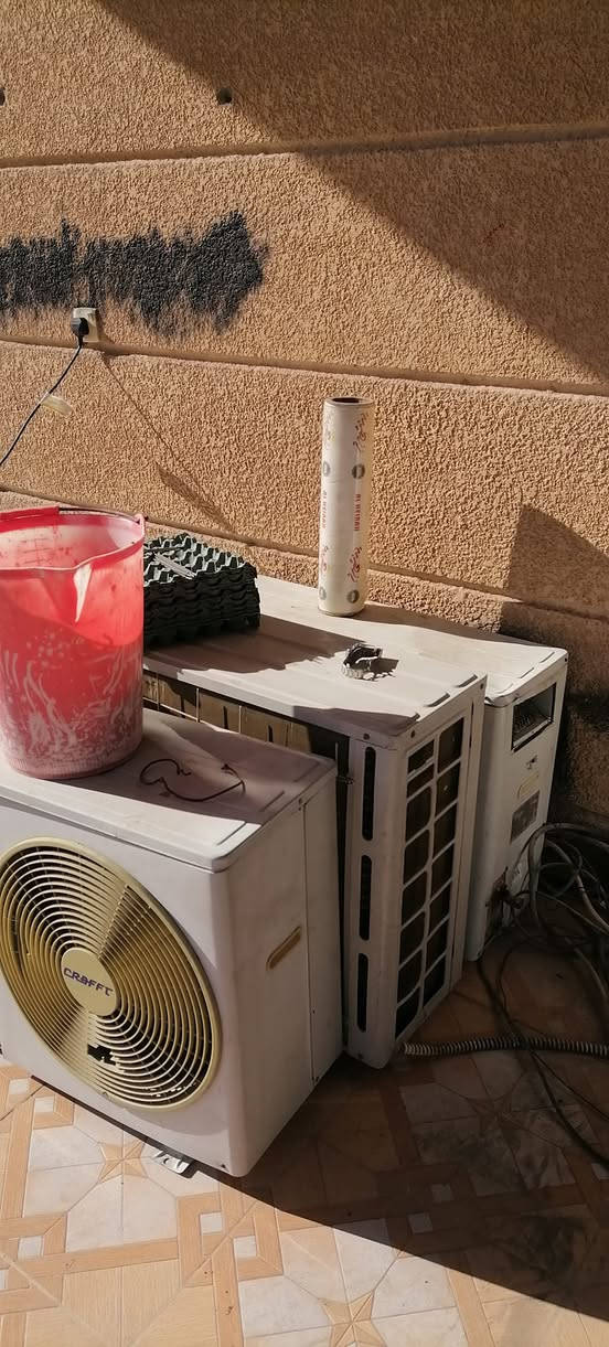 سبالت للبيع
واحد كنتوري ثنين جدران
واحد اواكس الكنتوري دبل راديتر 
والكرافت دبل راديتر جدران
الرقم: ***********
