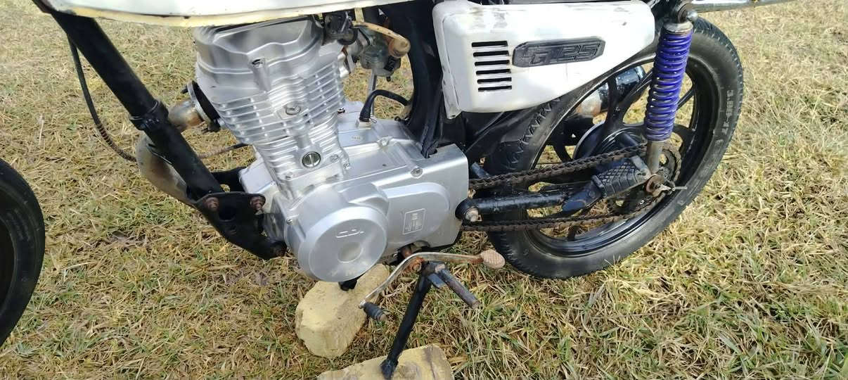 للبيع بدون  مكينه جديده شرط مامفتوحه  دراجة جاهزه مانقصها شي ***********  المكان صدر المجر
