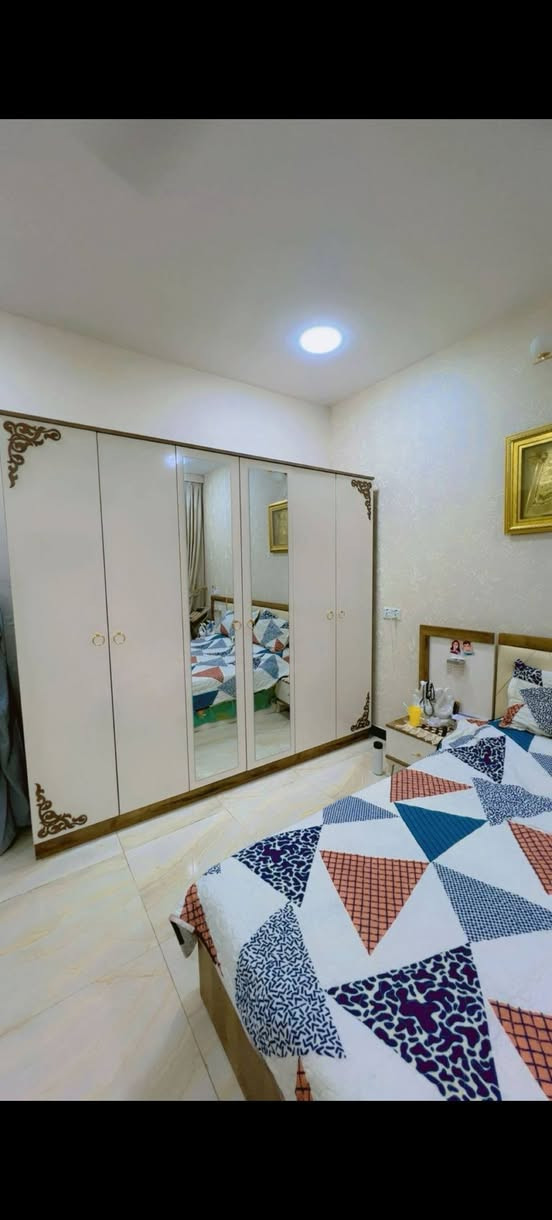 غرفه نوم ٨ قطع اخت الجديده مخزن الجربايه شخط مبيها ٥٠٠ الف بيها مجال قليل جدا مكانها بغداد الحبيبيه قرب ساحه الحمزه شراي يراسلني خاص


**إذا كنت صاحب هذا الإعلان وتريد حذفه لأي سبب، رجاءا أرسل رسالة إلى الدعم الفني**