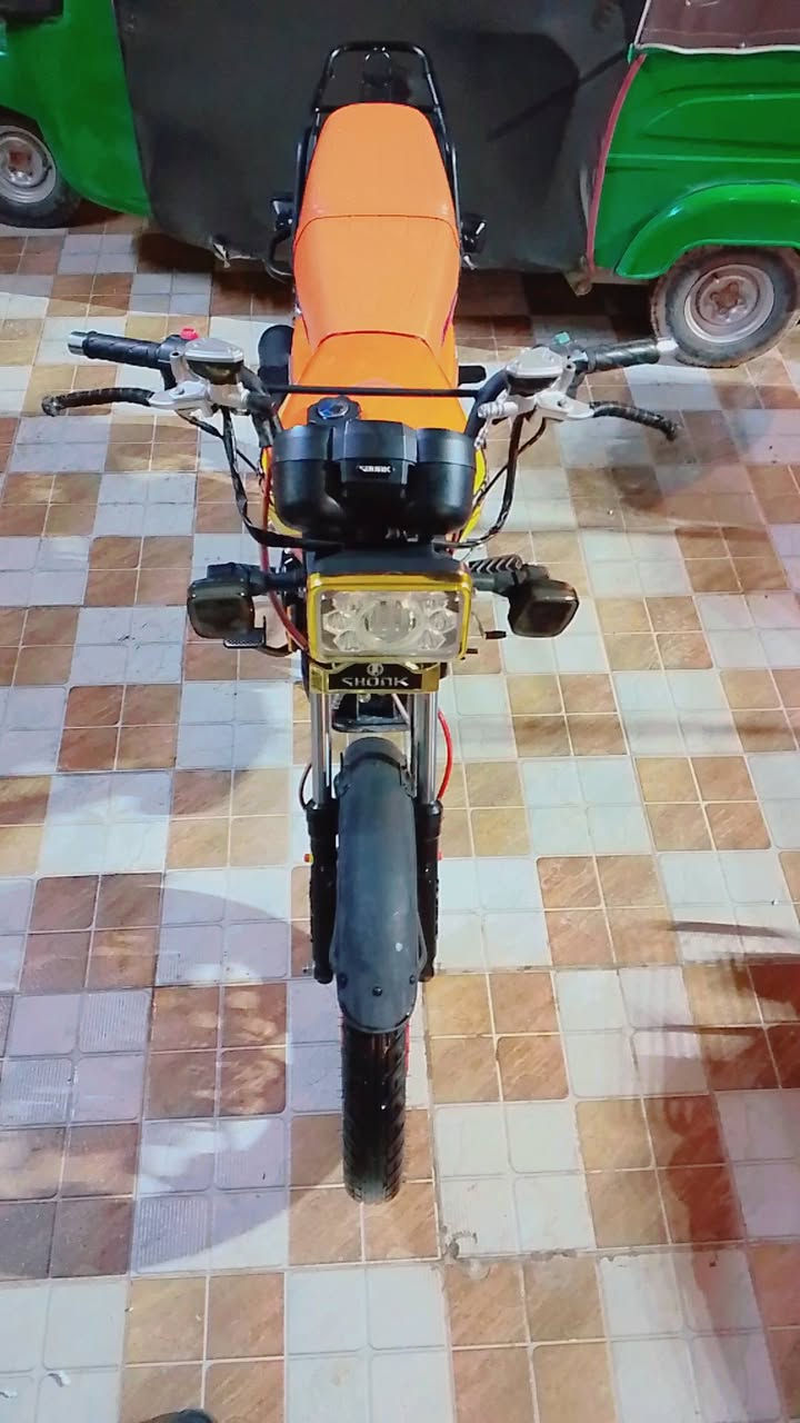 السلام عليكم سفانه سونك موديل 25 مكفوله كفالة عامه من كلشي فقط البصمه اني شلعته موجوده وسويجاته موجودات كلهن السعر 850وبيه مجال قليل كلش ملاحضه الدرجه نضيفه بمعنه الكلمه مكاني بل حمزه الغربي  حجز ماكو شراي يتصل أو    واتساب نفس الرقم ***********
