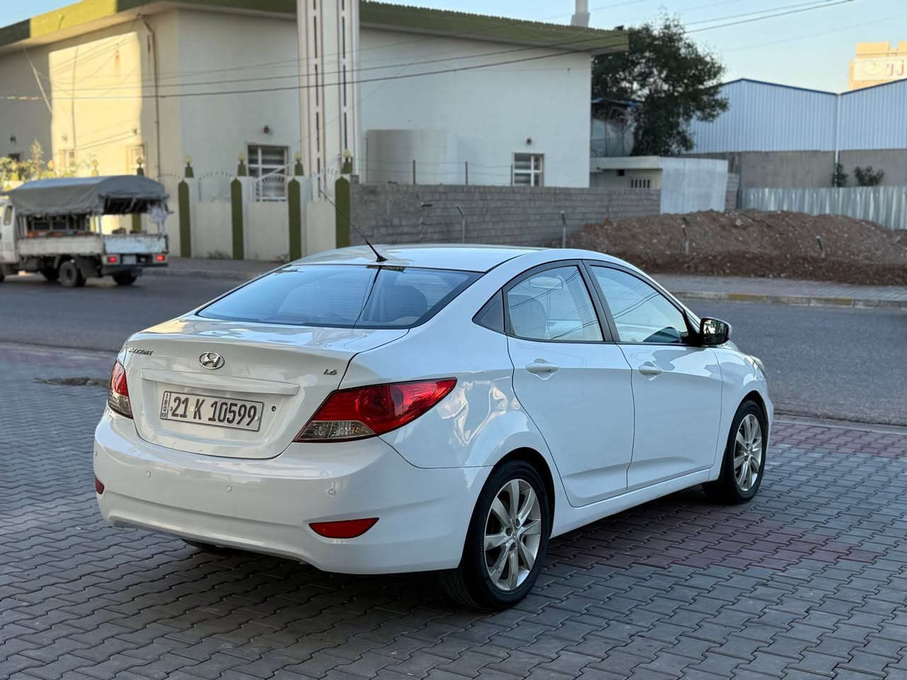 للبيع اكسنت موديل 2014 فول مواصفات 
صندوق صبغ + نوص جاملغ صبغ فقط 
رقم سليمانيه سنويه جديد هزه و براد جديد 
شرط تحويل سعره 105 وبي مجال شراي خابرني 
 مكان كركوك  (( *********** )) كركوك, العراق
