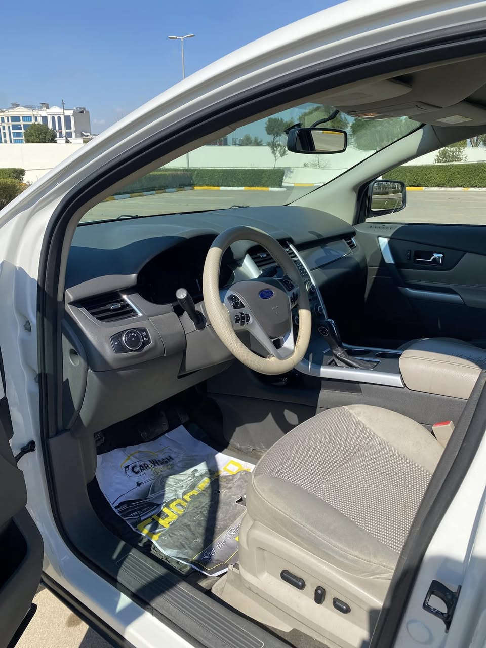 السلام عليكم اخوان 

للبيع فورد ايدج 2013 وكاله نيڤا صفر اربيل 
مواصفات كشن كهرباء حساسات تحكمات ستيرن 
ماشيه 167 الف كيلو متر (حقيقي)مكفوله من الصبغ 
السياره بحاله جيدا من كل التفاصيل 
سنويه ورقم وهزه جديده 

السعر 128 $
عليها غرامات 10 ورقات تنزل من السعر 
مكاني اربيل 
للتواصل ***********
