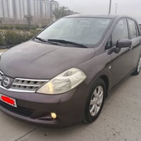نيسان تيدا • ٢٠٠٩ • بدون بوية