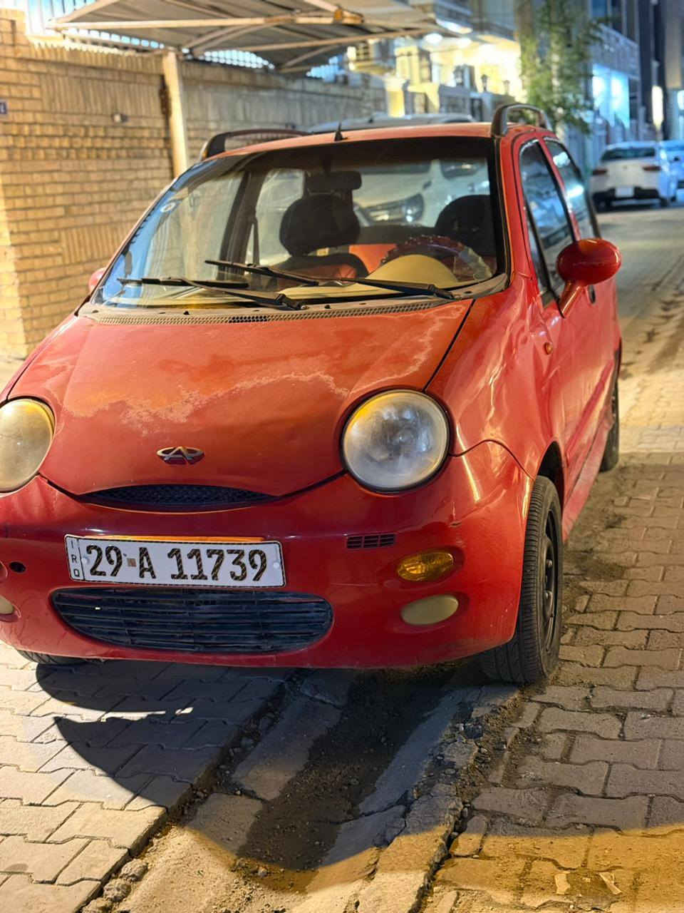 رقم واسط الجديد
سنويه وهزه صارله سنة
تحويل مشروع وطني 
مكان الحريه البستان قرب ساحه عدن
ماعرف خللهه شنو تمشي وتوكف فجئه خلل بالكير اعتقد تبريد شغال وباتري وشوته جديدات 
جاملغات يمنه يسره جديدات ويده مال تحكم ماسحات جديدة على صفحه مخليهه  وجكات مال فتح صندوك جديدات 
محرك بدايه تبخير بس ميبخر حاليا ماعدي وقت بسبب التزام العمل انو اوديهه اصلحهه
ابيعه رقم فقط على حطتهه  تفيد لليدور غراض تفصيخ حته لحد يكول شبيه عله لو خلل 
سعر ١٦ ورقه قفل قفل بدون عمله
***********
