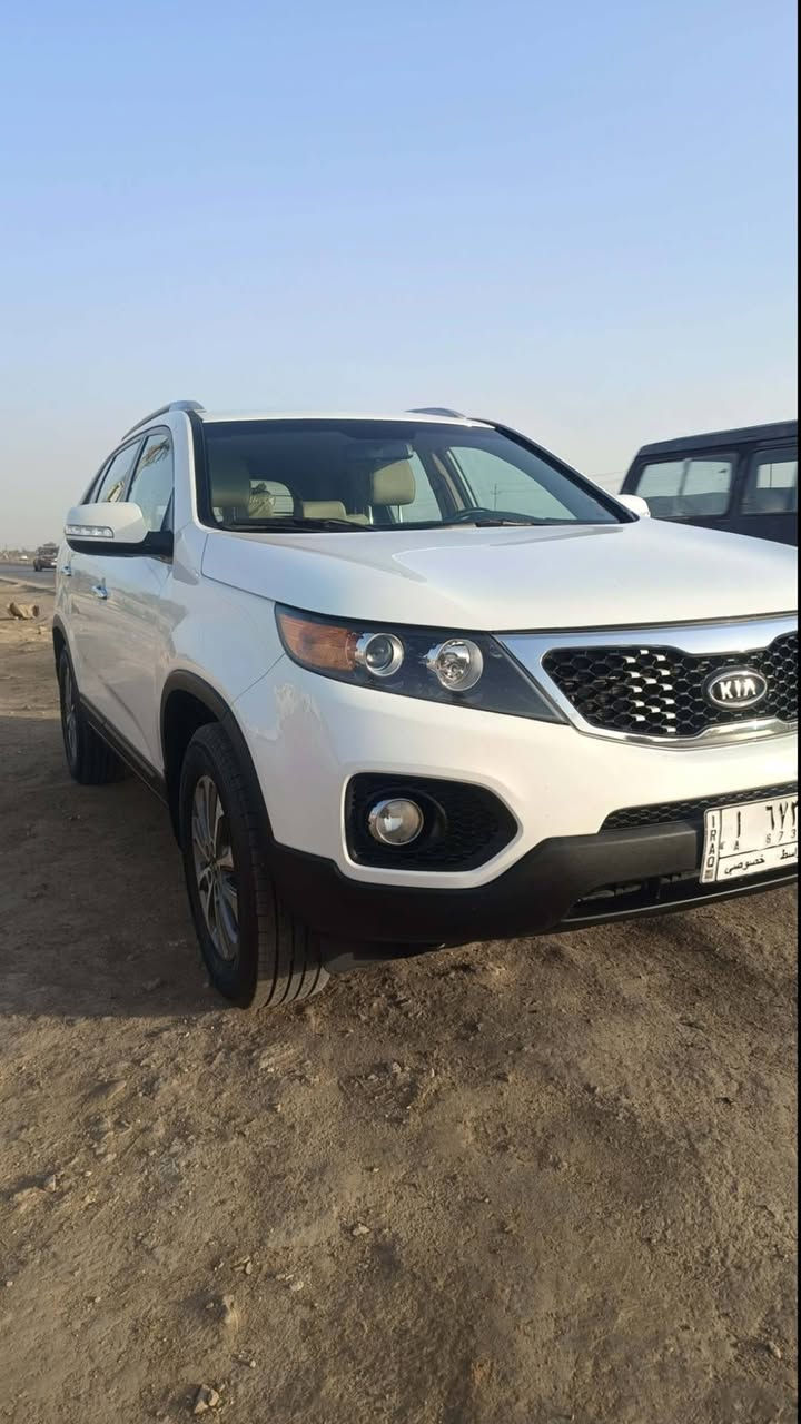 السلام عليكم سورنتو خليجي مديل ٢٠١١ كفاله عامه بس بيه شويه بارد اقل الشبر بل جاملغ الخلفي
رقم مميز السياره علوضع الشركه سعرها ١٥٥ وبيها مجال مكانه دوانيه تواصل على هذا الرقم ***********
