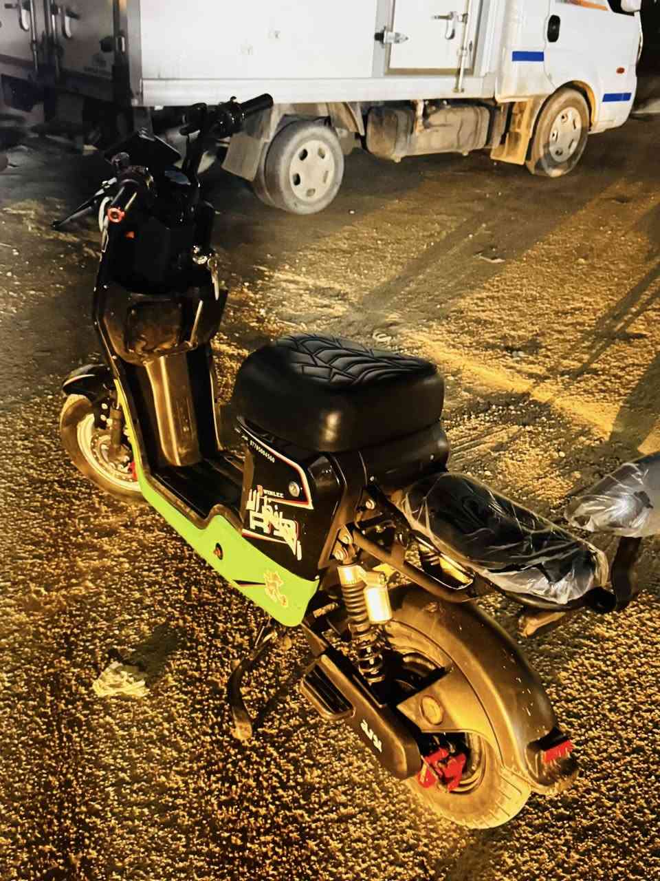 للبيع دراجه جديده بطاريات جدد دراجه نضيفه كهربائيات كلها شغاله كلوب واحد ما عاطل بيها ب٥٠٠ وبيها مجال 
رقم ‭٠٧٨٩ ١٨١ ٨٩١٤‬
