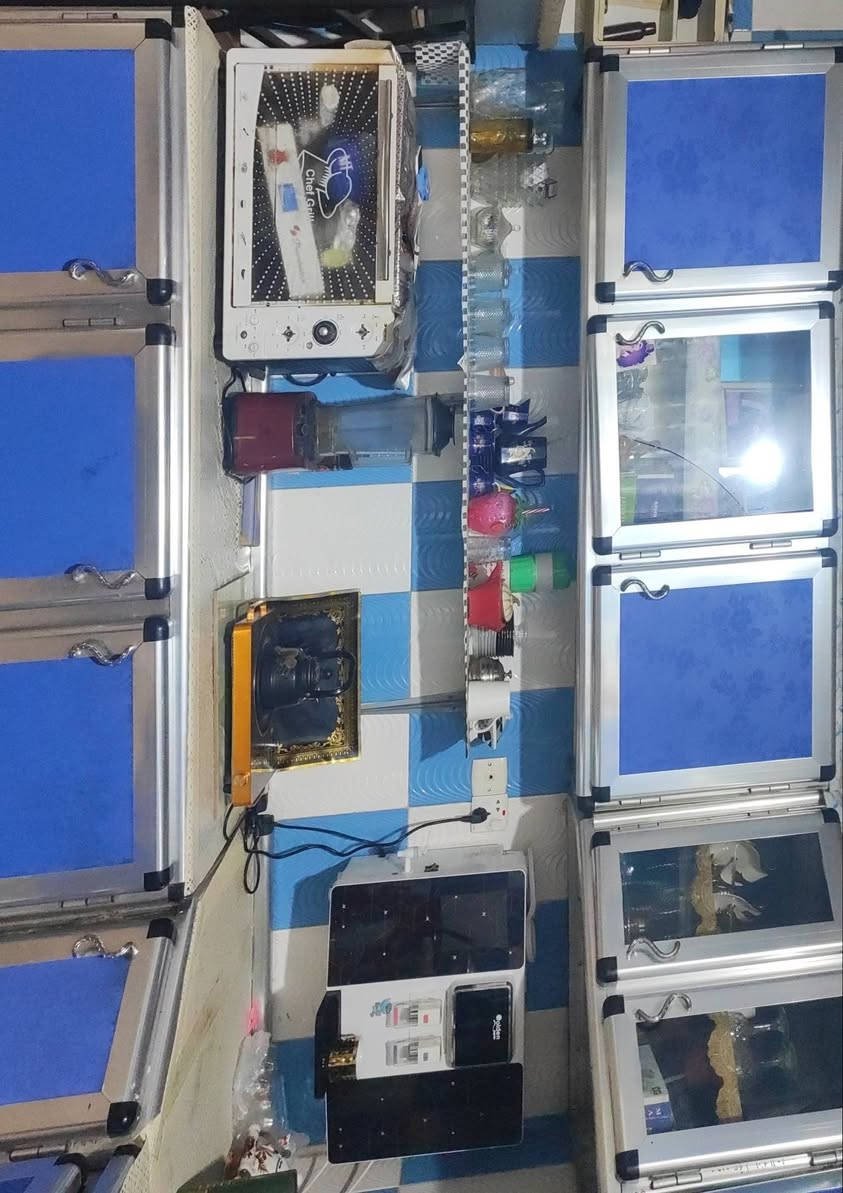 غراض للبيع كلهن شغالات أي ضرر مابيهن


**إذا كنت صاحب هذا الإعلان وتريد حذفه لأي سبب، رجاءا أرسل رسالة إلى الدعم الفني**