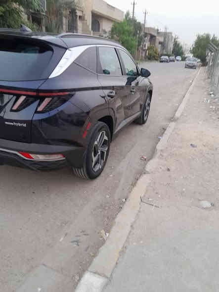 السلام عليكم سيارة للبيع هونداي توسان  حبري هايبرد وارد امريكي موديل ٢٠٢٣ رقم بغداد فول مواصفات ١/١  بانوراماوبصمتين بصمة تشغيل وبصمة ابواب وكشن كهرباء وتدفئة كشنات ورادارات ويل ١٩  وجنطة كهرباء وحساسات وتشغيل عن بعد وهواي مواصفات والحادث بالمنشور بدون دواخل وماشية ٤٣ مكاني بغداد والسعر ١٩٠ للاتصال ***********
