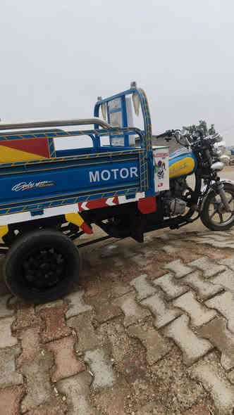 سلام عليكم  حبايب ستوته لبيع  لموديل 20 وراق صوليه  ستوته حلوه وكاعده كرهبيات كله شغاله  مكنيه حلوه لسعر مليون 60050  مكان لستوته كوت قضاء نعمانيه  لستفسار رقم لمبايل  ***********
